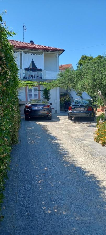 Sobe Sotic Bed & Breakfast Rab Town Exterior foto