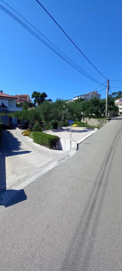 Sobe Sotic Bed & Breakfast Rab Town Exterior foto