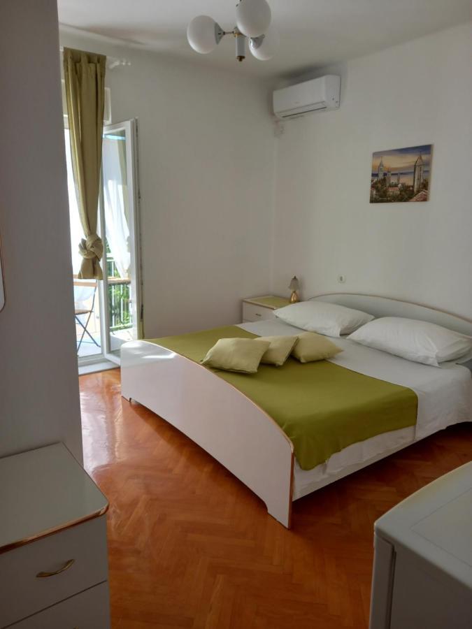 Sobe Sotic Bed & Breakfast Rab Town Exterior foto